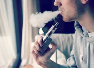 Teenage Vaping Health Risks Teenage vaping, chemicals