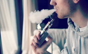 Teenage Vaping Health Risks Teenage vaping, chemicals