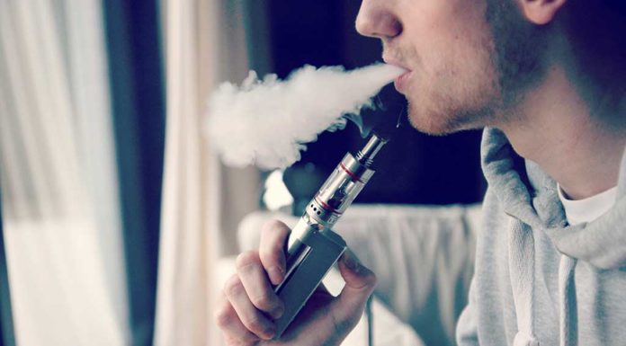 Teenage Vaping Health Risks Teenage vaping, chemicals