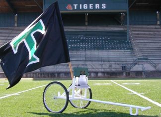 Tigard High School: ‘Spirit of 2000 Victory Bell’ Tigard High School, Tigard Football. FNL