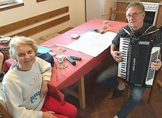 Tigard Couple’s Vacation Turns into an Extended Stay