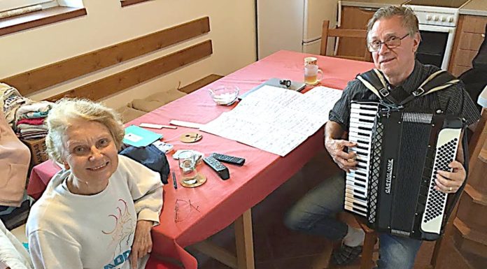 Tigard Couple’s Vacation Turns into an Extended Stay