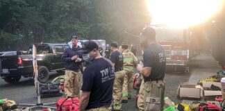 Amidst Wildfires, Community Teams Up to Support Firefighters