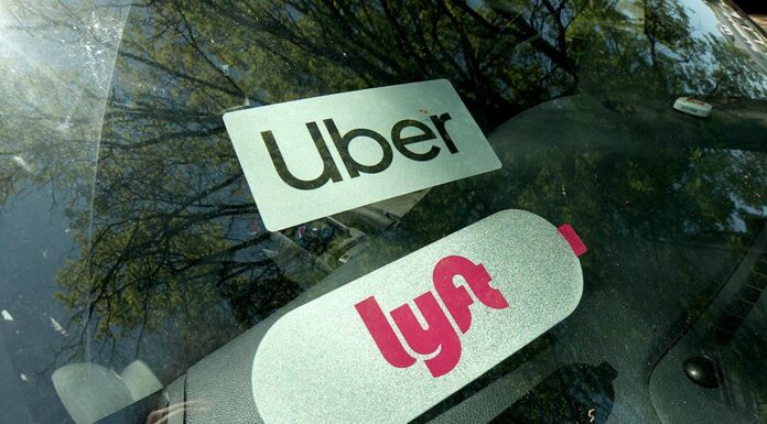 Tigard Approves Rules for Uber, Lyft, Passenger Fee will Fund Electric Vehicle Infrastructure