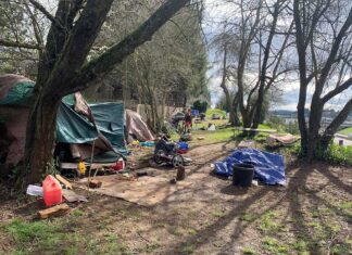 City Ponders Reforming Task Force on Homelessness