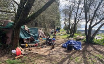 City Ponders Reforming Task Force on Homelessness