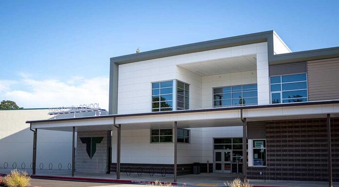 Tigard and Tualatin High Schools announce later start times for classes Tigard High School North