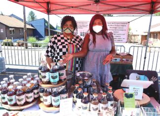 Tigard Farmers Market celebrating the 30th season!