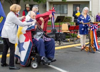 Local Veterans receive Quilts
