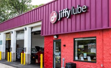 Jiffy Lube partners with local law enforcement to deter catalytic converter theft.