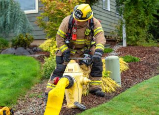 When Seconds Count: Clear Your Fire Hydrant and Save Lives Fire hydrants should be clear of vegetation and debris within a three-foot radius.