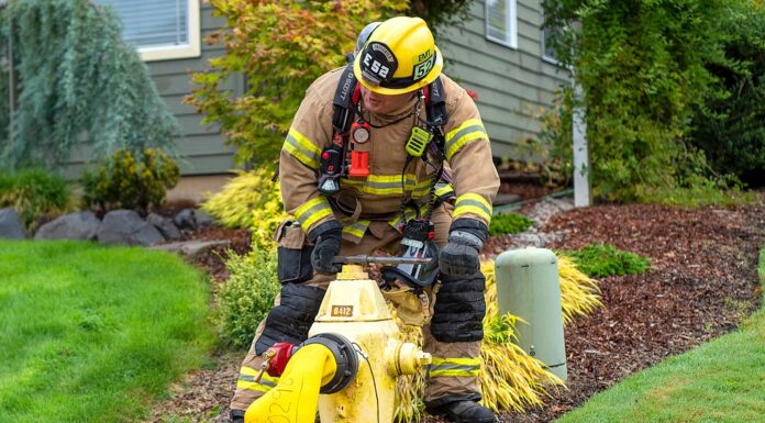 When Seconds Count: Clear Your Fire Hydrant and Save Lives Fire hydrants should be clear of vegetation and debris within a three-foot radius.