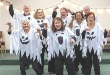 Talented seniors strut their stuff once again with traditional Holiday Show