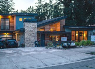 Hidden Gem brings the World to Tigard, one event at a time