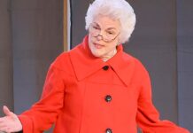 Tigard resident stars in one-women show, ‘Behind Every Bush’