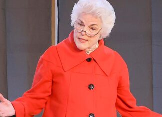 Tigard resident stars in one-women show, ‘Behind Every Bush’