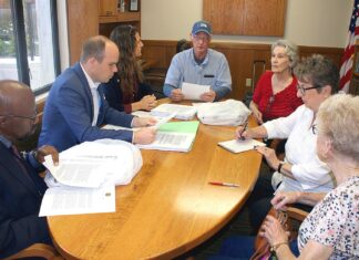 Owners of manufactured homes take case for park rent caps to Capitol