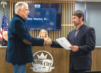 Steve Gearhart finally wins seat on King City City Council