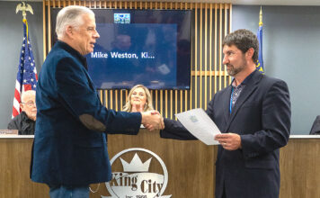 Steve Gearhart finally wins seat on King City City Council