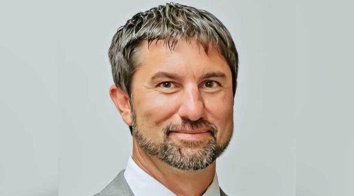 Embattled King City City Manager Mike Weston in negotiations to become Troutdale’s city manager