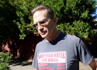 John Minick would love to clean up the world but he settles for making Tigard more trash-free