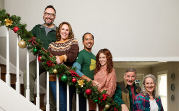 Broadway Rose Presents a Heartwarming Holiday Musical Revue