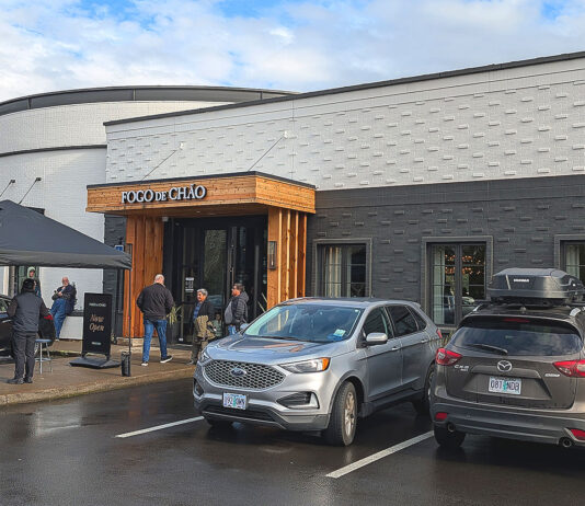 Fogo de Chão Brazilian Steakhouse Makes Its Tigard Debut