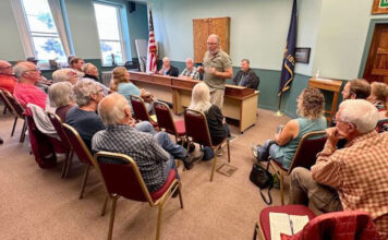 Gov. Kotek signals she’ll veto bill changing Oregon public meetings law criticized by journalists Roger Averbeck addresses his neighbors at a meeting of the Wallowa County Commission on Aug. 23, 2023. A new law meant to clarify what Oregon's public officials can discuss in serial communications to one another, such as calls and texts, is concerning to journalists and ethics watchdogs who say it erodes public meetings laws and allows important decisions to be made in private. (Photo by Matt Vasilogambros/Stateline)