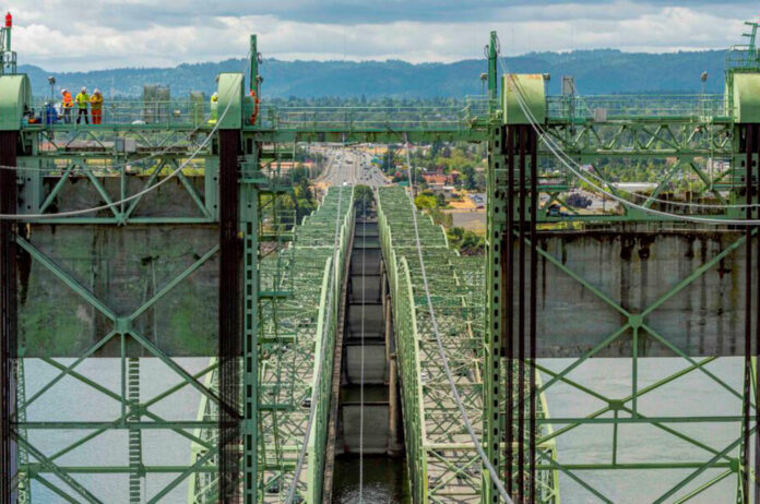 Crews work on the Interstate 5 bridge over the Columbia River in 2019. (Oregon Department of Transportation)
