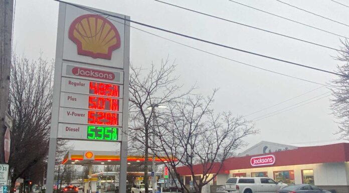 Oregon gas tax opponents file another lawsuit in federal court A gas station in Portland on March 14, 2022, where a gallon of regular inched towards $5. The Right to Vote on the Gas Tax Political Action Committee in late 2025 successfully collected enough signatures to pause a 2025 transportation law until a referendum. (Photo by Alex Baumhardt/Oregon Capital Chronicle)