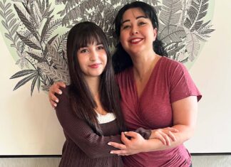 Tigard High freshman pursues musical dreams Sarah Farhangi holds her mom, Frouz Farhang (slightly different spelling), at a Starbucks in Tigard. Sarah credits her mother for her inspiration and independence in seriously pursuing a career on the musical stage.