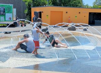 “This is a big mistake:” Tigard Splash Pad Shut Down for the Summer Tigard Splash Pad at the Universal Plaza Park in 2023