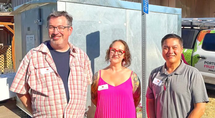 Bethlehem House of Bread Gets New Fruit Fridge (L to R) Bethlehem House of Bread Pastoral Director Jeff Lowry, Portland Fruit Tree Project Executive Director Heather Kiesler and Tigard Mayor Yi-Kang Hu pose in front of the new refrigerator installed at Bethlehem House of Bread.